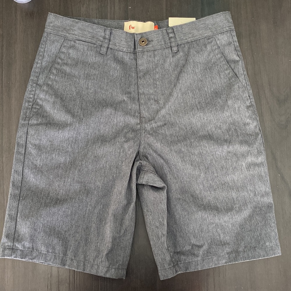 Zumiez size 30 Boy discord Short Heather Grey
